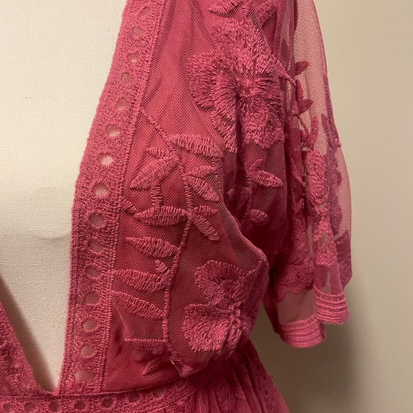 COPY - NWT Lined Lace Short Romper - Picture 5 of 7